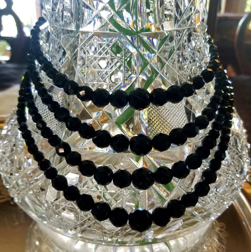Vintage Laguna 1950s Black Glass Necklace